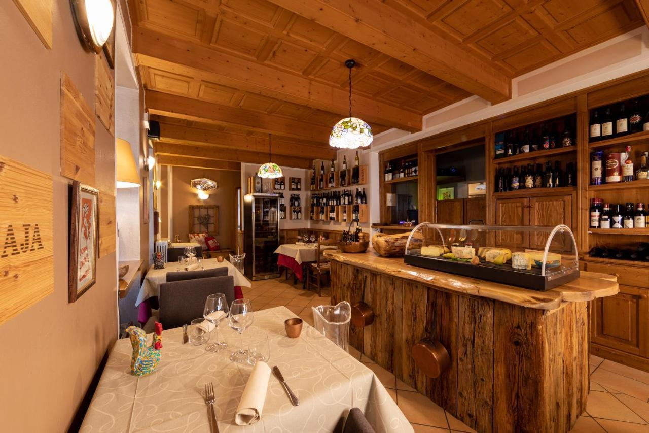 Mont Velan Chambres & Restaurant Saint-Oyen Exterior foto