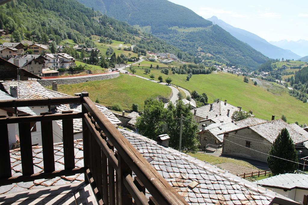 Mont Velan Chambres & Restaurant Saint-Oyen Exterior foto